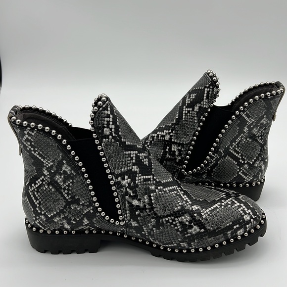 Seven Dial Booties - Picture 5 of 9